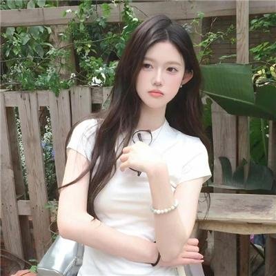 关于她的二三事